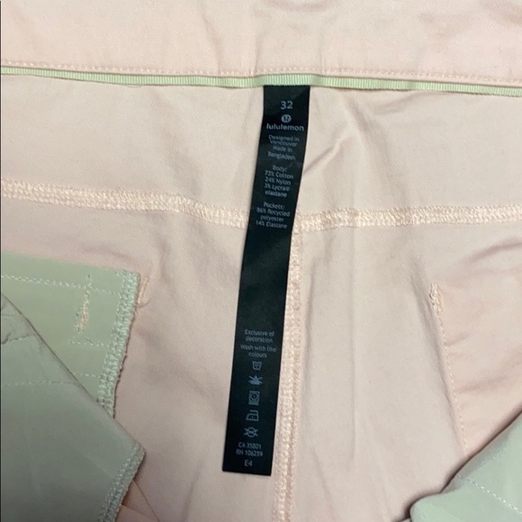 ⭐️ SOLD ⭐️ - Picture 3 of 3